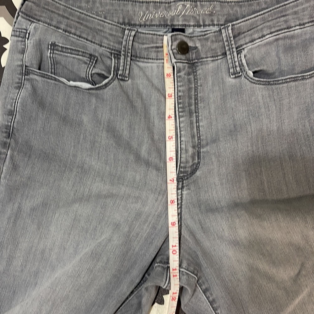 Universal Thread Jeans - Picture 7 of 9